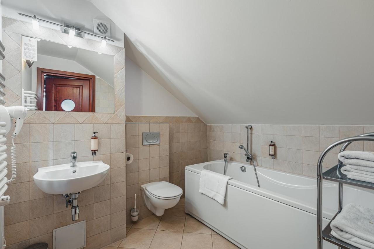Hotel Batory Шчавница Екстериор снимка