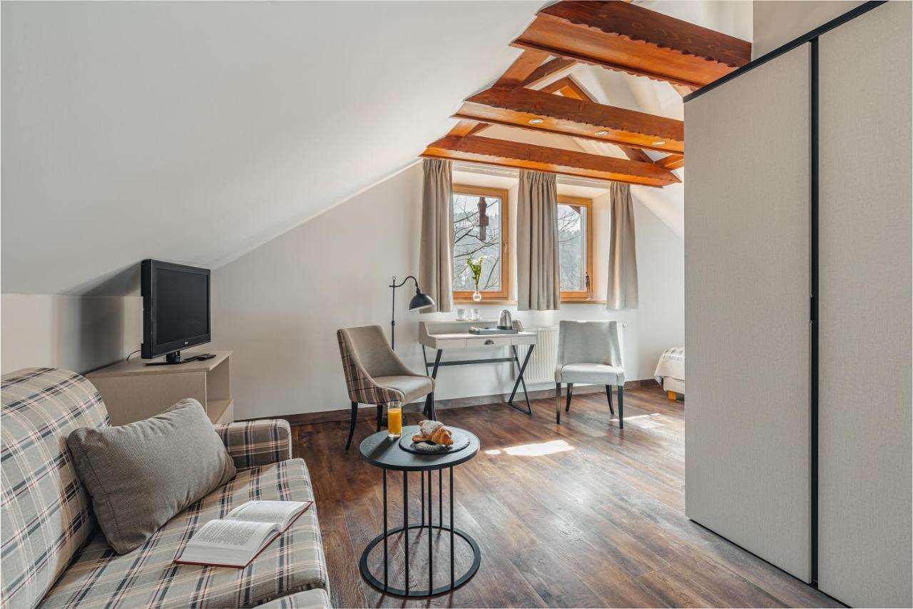 Hotel Batory Шчавница Екстериор снимка