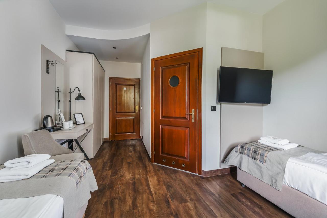 Hotel Batory Шчавница Екстериор снимка
